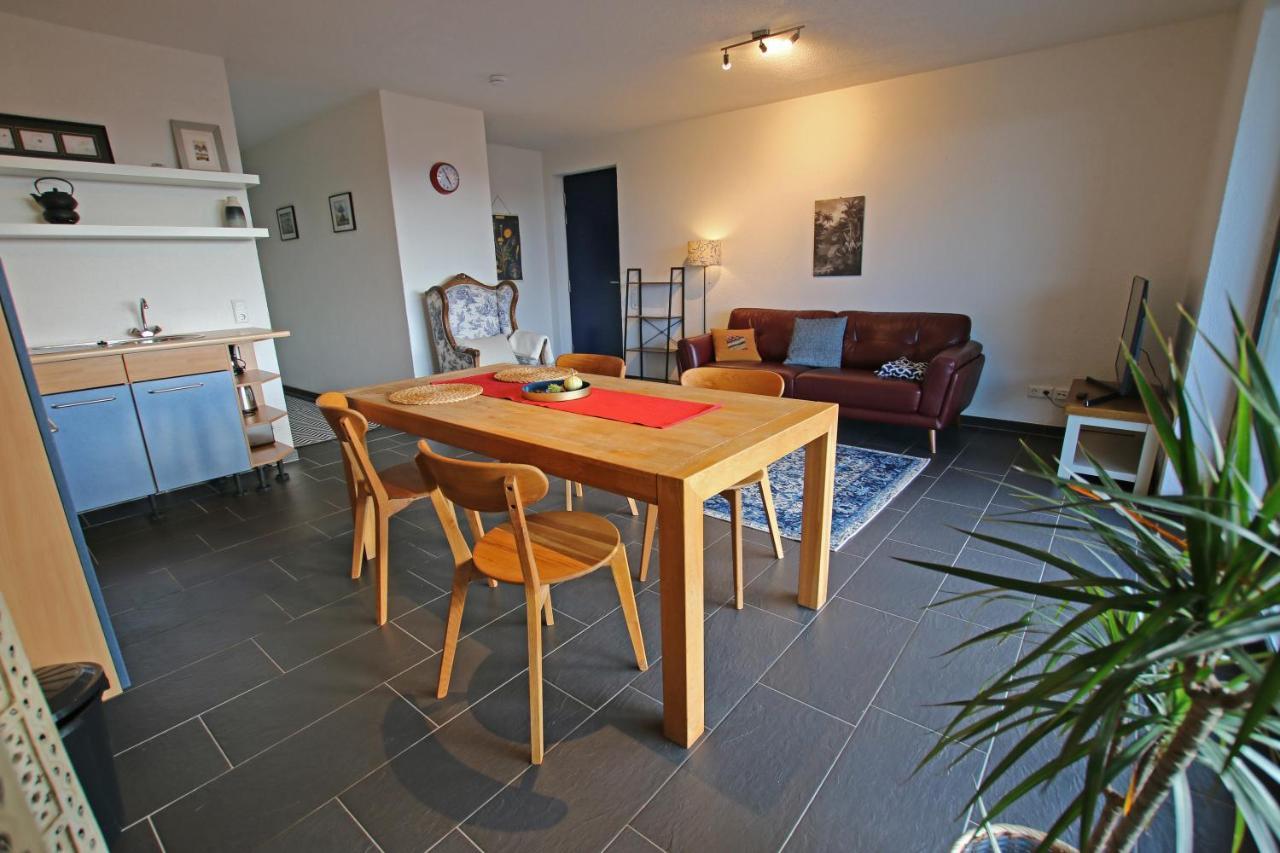 Hunsrueck Valley View Apartment With Cedar Sauna Bruschied Luaran gambar