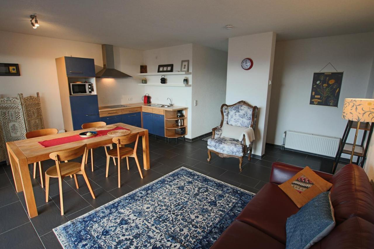 Hunsrueck Valley View Apartment With Cedar Sauna Bruschied Luaran gambar